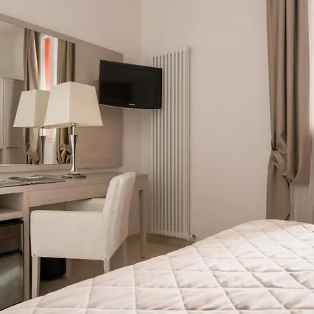 Hotel Re Enzo