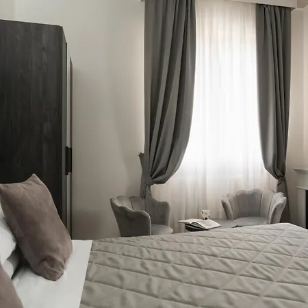 Re Enzo Hotell Bologna